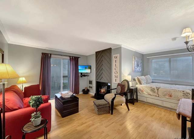 Property at 185 E Valley Point Ln Unit B101, Claysburg, PA 16625, 1 bed, 1 bath