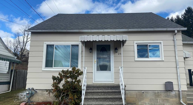 Photo of 237 Jefferson Ave, Windber, PA 15963