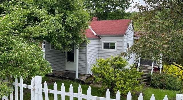 Photo of 1498 Dulancey Dr, Lilly, PA 15938