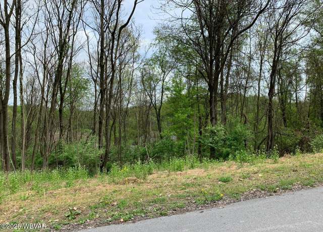 Property at 15 W Greenridge Dr, Lock Haven, PA 17745