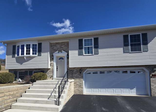Property at 6 Julia Dr, Lock Haven, PA 17745, 2 beds, 1.5 baths