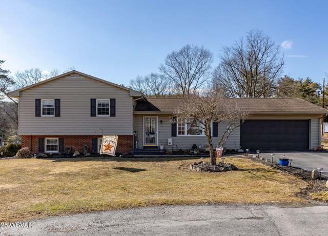 Property at 30 Berkshire Pl, Williamsport, PA 17701, 3 beds, 1.5 baths