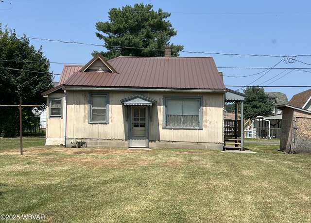 Property at 2154 Royal Ave, Williamsport, PA 17701, 2 beds, 1 bath