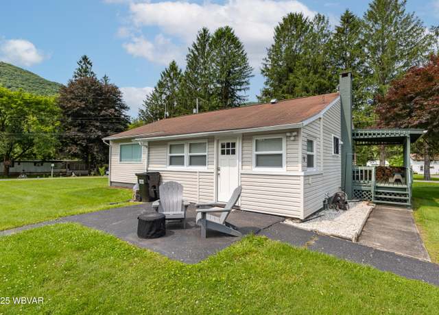 Property at 18 N Third St, Waterville, PA 17776, 3 beds, 1 bath