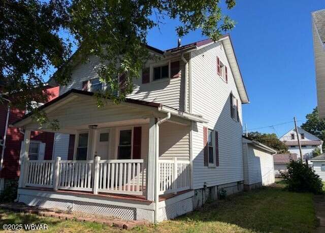 Property at 437 Center St, Milton, PA 17847, 3 beds, 1.5 baths