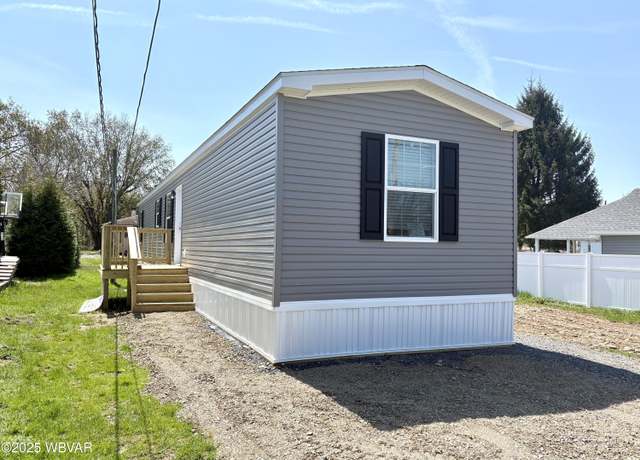 Property at 1085 Penn Ave, Jersey Shore, PA 17740, 3 beds, 2 baths