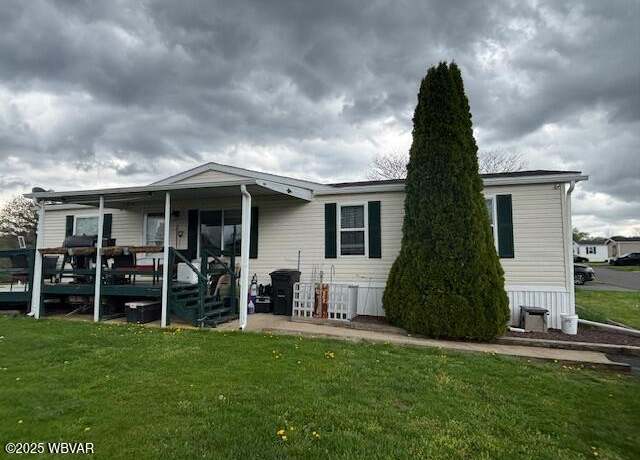 Property at 7 Loop Rd, Watsontown, PA 17777, 3 beds, 2 baths