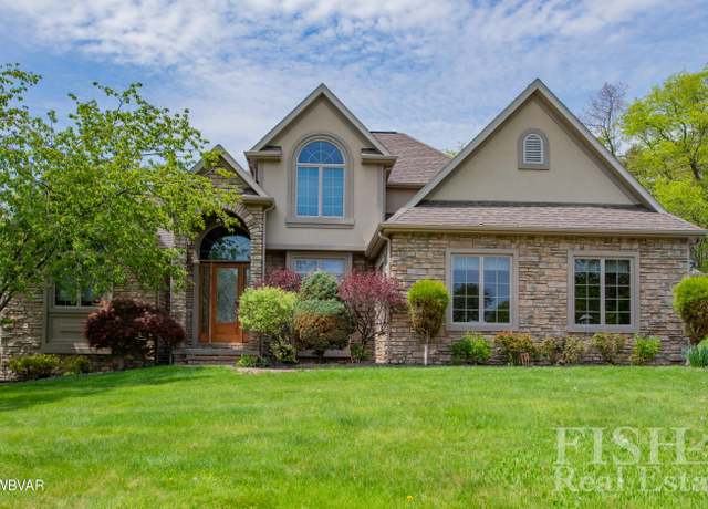 Property at 15 Hemlock Rd, Williamsport, PA 17701, 3 beds, 2.5 baths