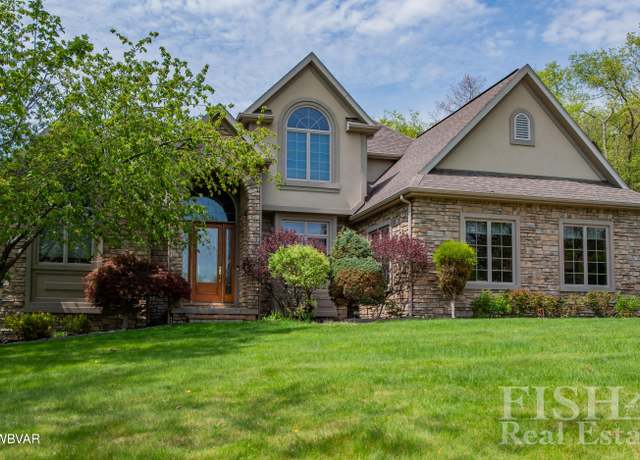 Property at 15 Hemlock Rd, Williamsport, PA 17701, 3 beds, 2.5 baths