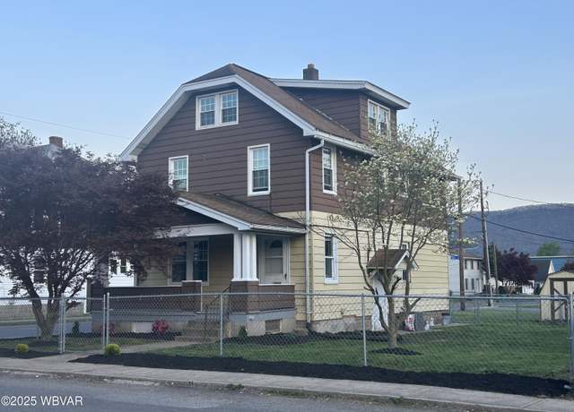 Property at 2401 Linn St, Williamsport, PA 17701, 3 beds, 1.5 baths