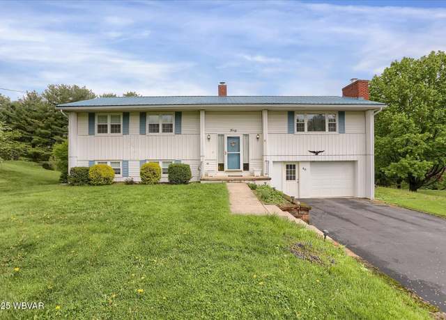Property at 40 Hillcrest Ln, Williamsport, PA 17701, 3 beds, 2.5 baths