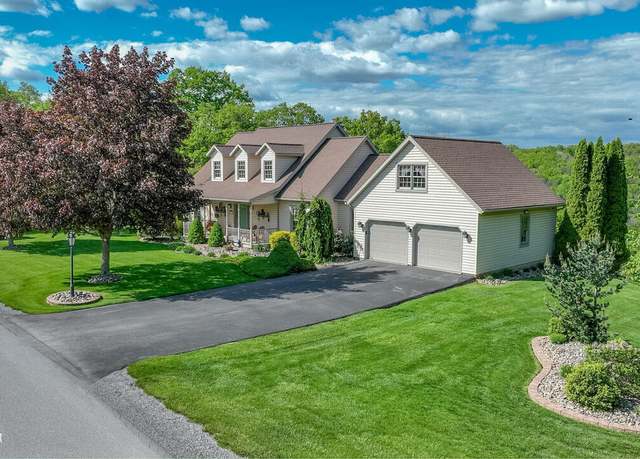 Property at 2280 Teaberry Ln, Lock Haven, PA 17745, 3 beds, 2.5 baths