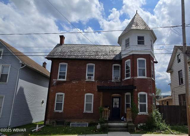 Property at 440 Germania St, Williamsport, PA 17701, 3 beds, 1.5 baths
