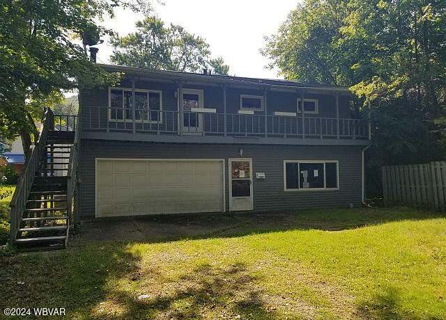 Property at 318 E Main St, Bradford, PA 16701, 2 beds, 1.5 baths