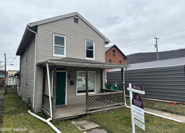 Property at 214 Seventh St, Renovo, PA 17764, 3 beds, 1.5 baths