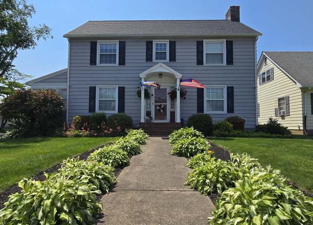 Property at 325 Russell Ave, Williamsport, PA 17701, 4 beds, 2 baths