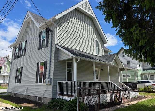Property at 900 Meade St, Williamsport, PA 17701, 4 beds, 2.5 baths