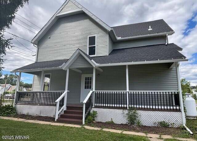Property at 900 Meade St, Williamsport, PA 17701, 4 beds, 2.5 baths