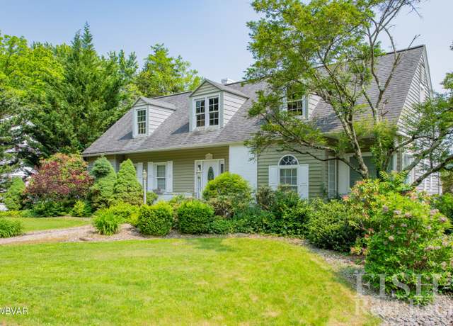 Property at 716 Grampian Blvd, Williamsport, PA 17701, 3 beds, 2.5 baths