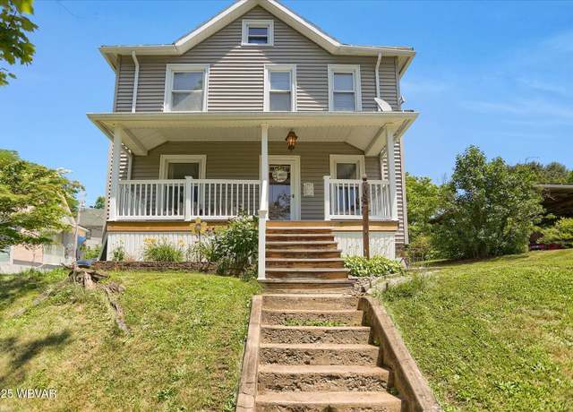 Property at 103 Oak St, Jersey Shore, PA 17740, 4 beds, 1.5 baths
