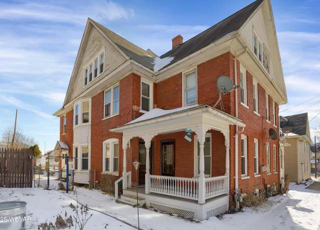 Property at 810 Packer St, Williamsport, PA 17701, 4 beds, 1.5 baths