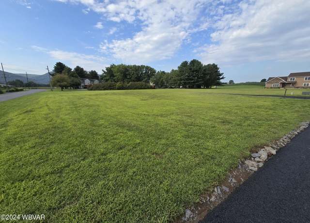 Property at 28 Jubilee Ln, Jersey Shore, PA 17740