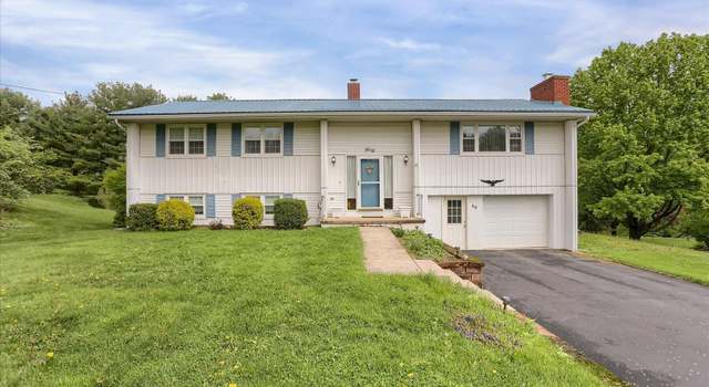 Photo of 40 Hillcrest Ln, Williamsport, PA 17701