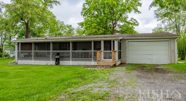 Photo of 422 Mcelhattan Dr, Lock Haven, PA 17745
