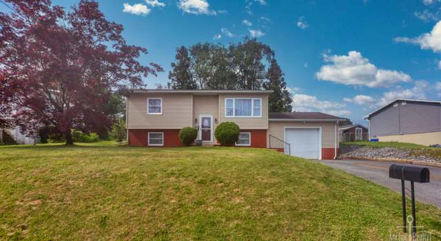 Photo of 127 E Highland St, Jersey Shore, PA 17740