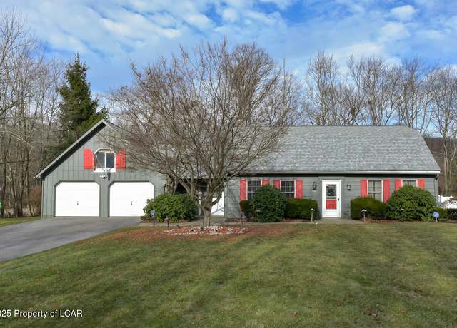 Property at 33 Walden Dr, Mountain Top, PA 18707, 4 beds, 2.5 baths