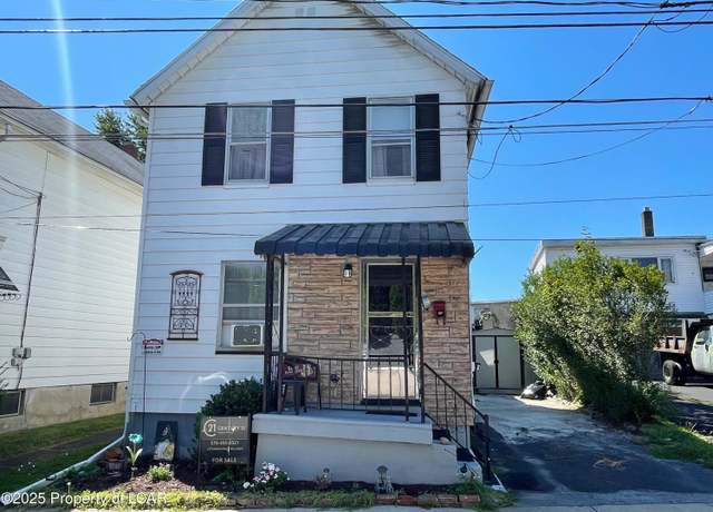 Property at 11 Weir Ln, Wilkes-barre, PA 18705, 2 beds, 1 bath