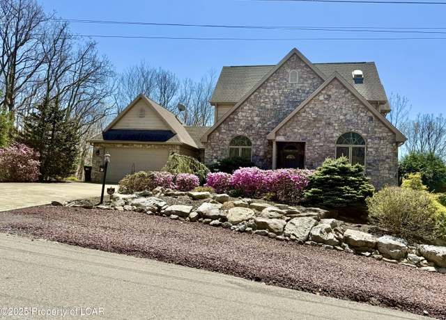 Property at 34 Corral Rd, Hazleton, PA 18202, 4 beds, 3 baths