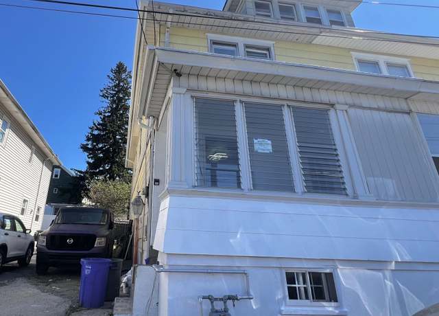 Property at 816 9th St, Hazleton, PA 18201, 3 beds, 2 baths