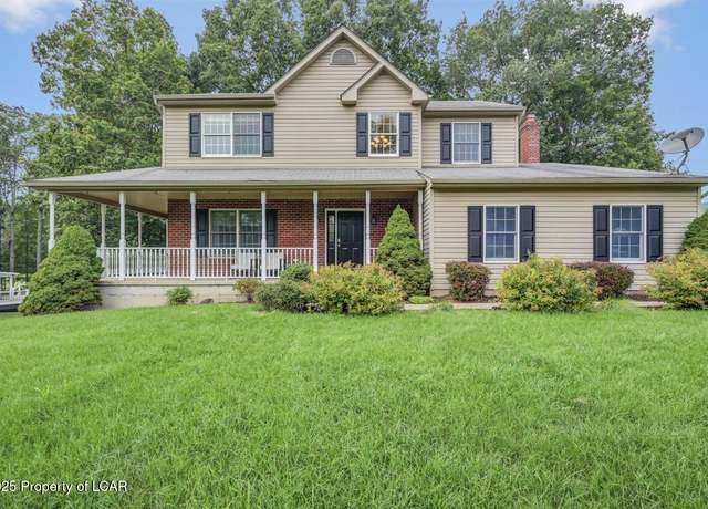 Property at 7 New Lake Dr, Drums, PA 18222, 4 beds, 2.5 baths