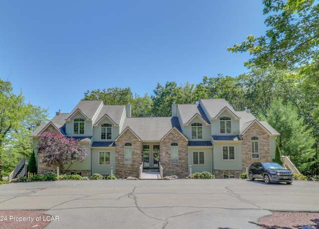Property at 46 Mountainwoods Dr, Lake Harmony, PA 18624, 5 beds, 3.5 baths