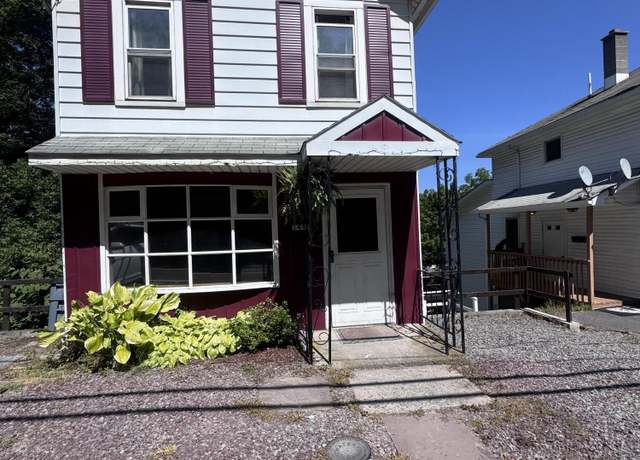 Property at 144 Main St, Dallas, PA 18612, 3 beds, 1.5 baths