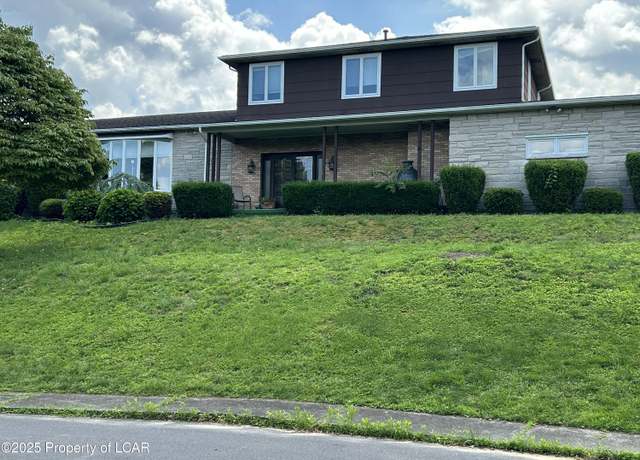 Property at 661 Mack St, Nanticoke, PA 18634, 3 beds, 3 baths