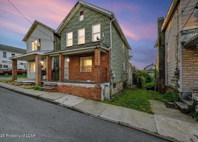 Property at 22 Hayes Ln, Wilkes-barre, PA 18702, 3 beds, 1.5 baths