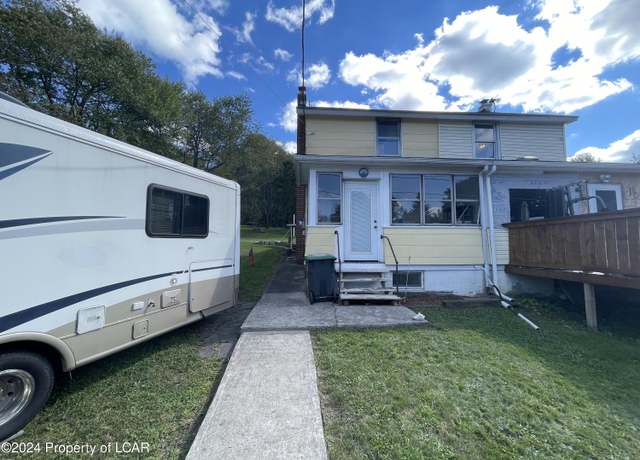 Property at 20 Ashmore Rd, Hazle Twp, PA 18202, 3 beds, 1 bath