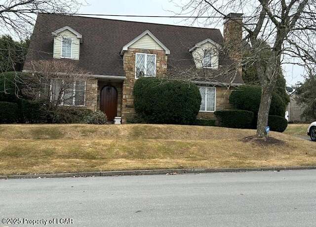 Property at 75 Taft St, Hazleton, PA 18201, 3 beds, 2.5 baths
