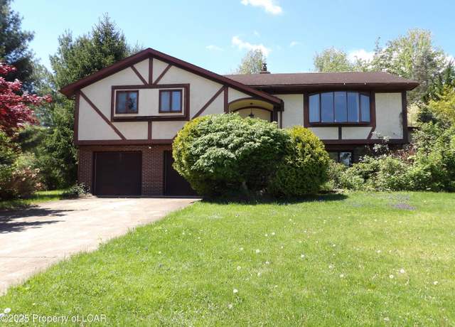 Property at 4 Kings Ct, Nanticoke, PA 18634, 3 beds, 2 baths