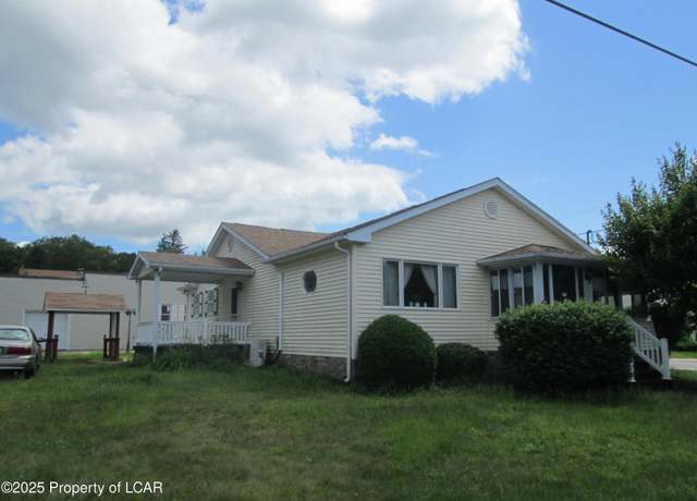 Property at 149 Alvin St, Freeland, PA 18224, 2 beds, 1 bath