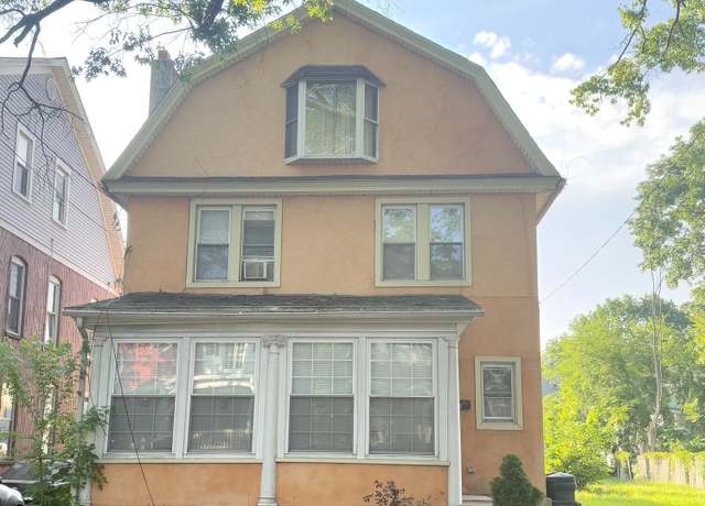 Property at 495 Franklin St, Wilkes-barre, PA 18702, 5 beds, 3 baths