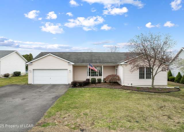 Property at 201 Skytop Dr, Avoca, PA 18641, 3 beds, 2.5 baths