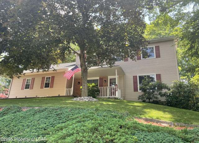 Property at 141 White Birch Lane Ln, Dallas, PA 18612, 4 beds, 3.5 baths