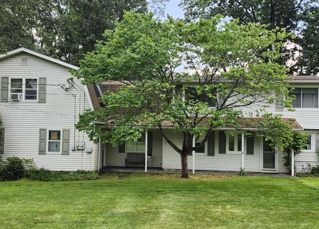 Property at 36 Longdale Ave, Shavertown, PA 18708, 5 beds, 3 baths