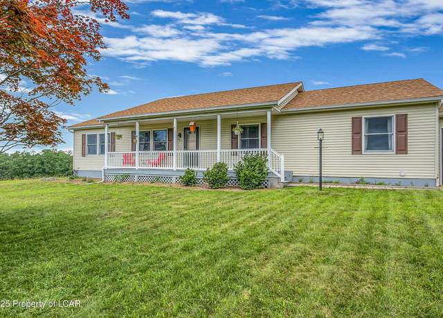 Property at 221 Main Rd, Mountain Top, PA 18707, 3 beds, 2.5 baths