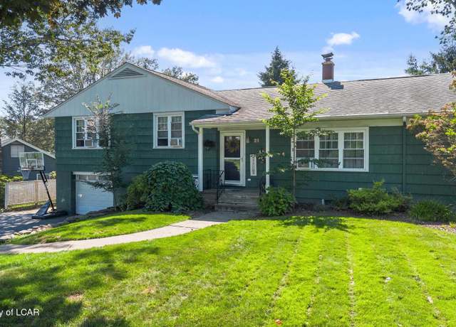 Property at 21 Highland Dr, Dallas, PA 18612, 3 beds, 2 baths