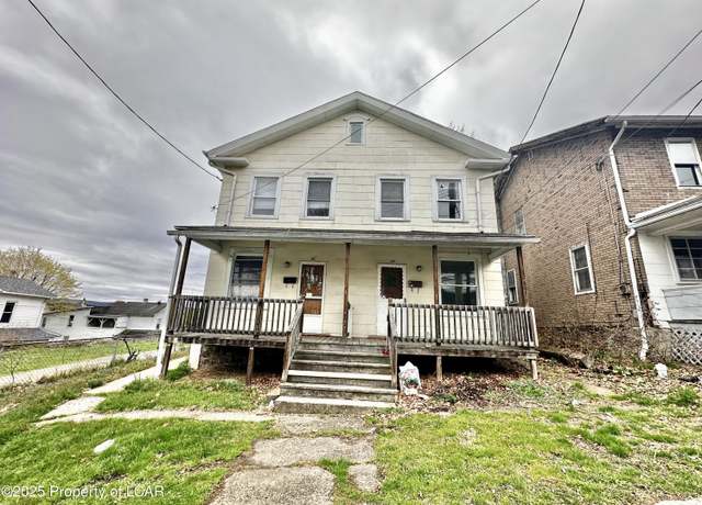 Property at 141 143 Center Ave, Plymouth, PA 18651, 7 beds, 2 baths