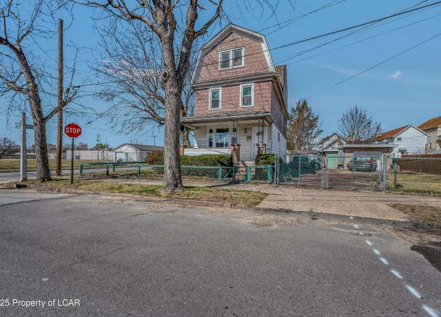 Property at 433 Meade St, Wilkes-barre, PA 18702, 5 beds, 2.5 baths